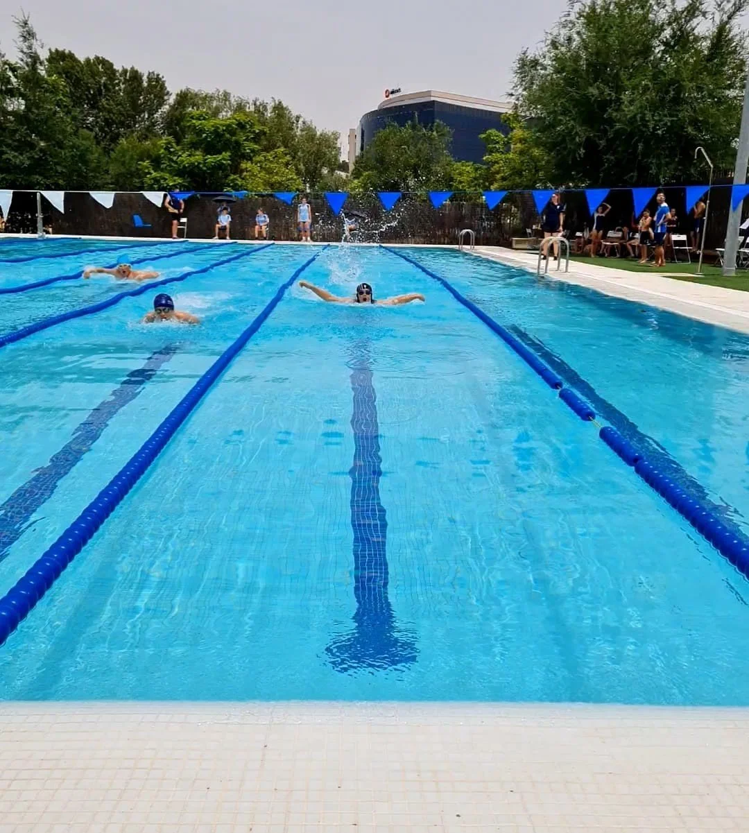 Swim match 